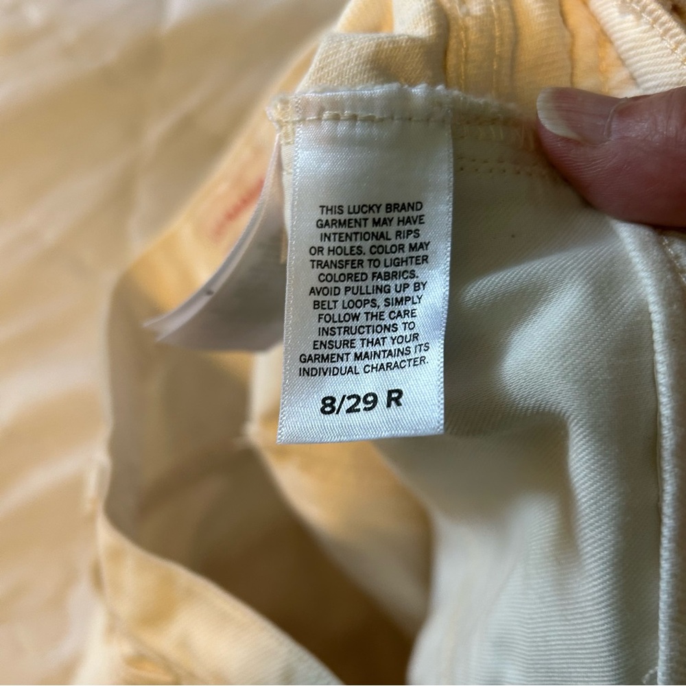 Lucky Brand Loose Hi-Rise Crop Jeans in Ecru. Size 8/29R. - Picture 7 of 13